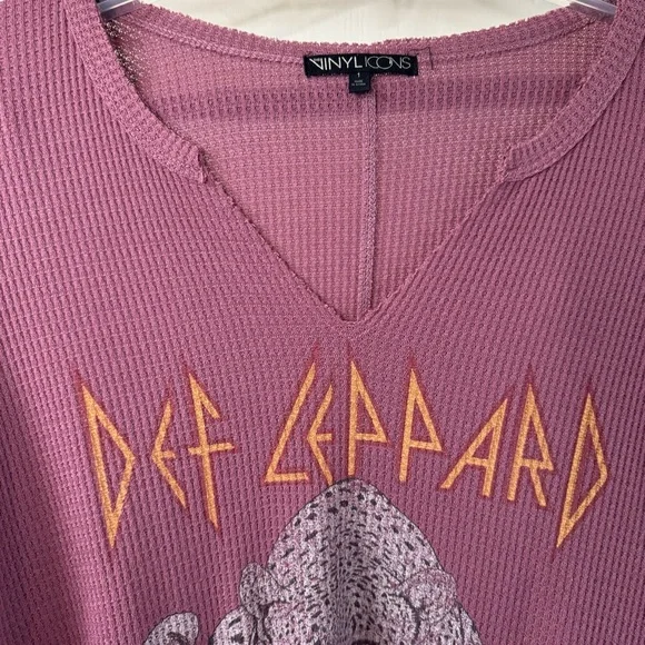 Torrid The Vinyl Icons Def Leppard Light Purple Pink Waffle Knit Long Sleeve Tee - Picture 7 of 9